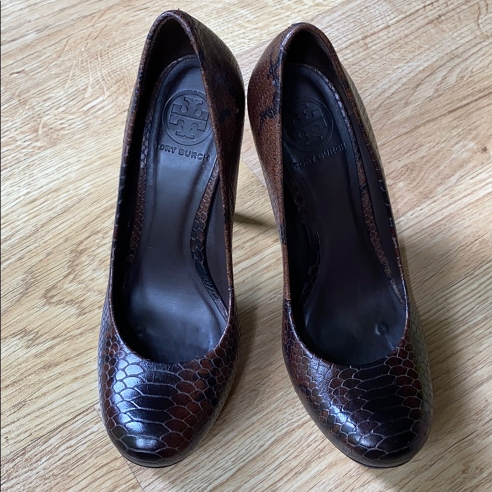 Tory Burch Brown Python Print Leather Pumps - image 1